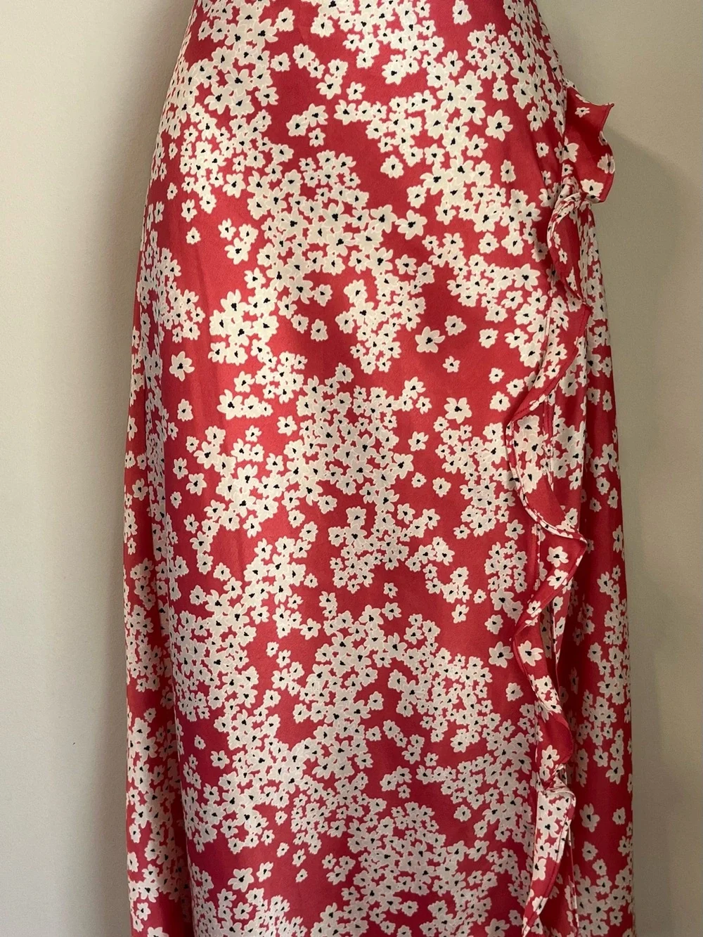 NWT Satin Socialite Coral and Cream Floral Midi Faux Wrap Skirt